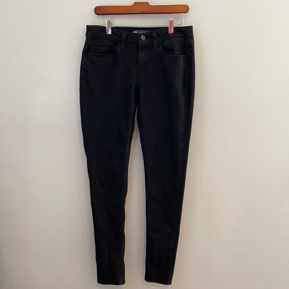Levi’s | black wash mid rise legging skinny leg Jean